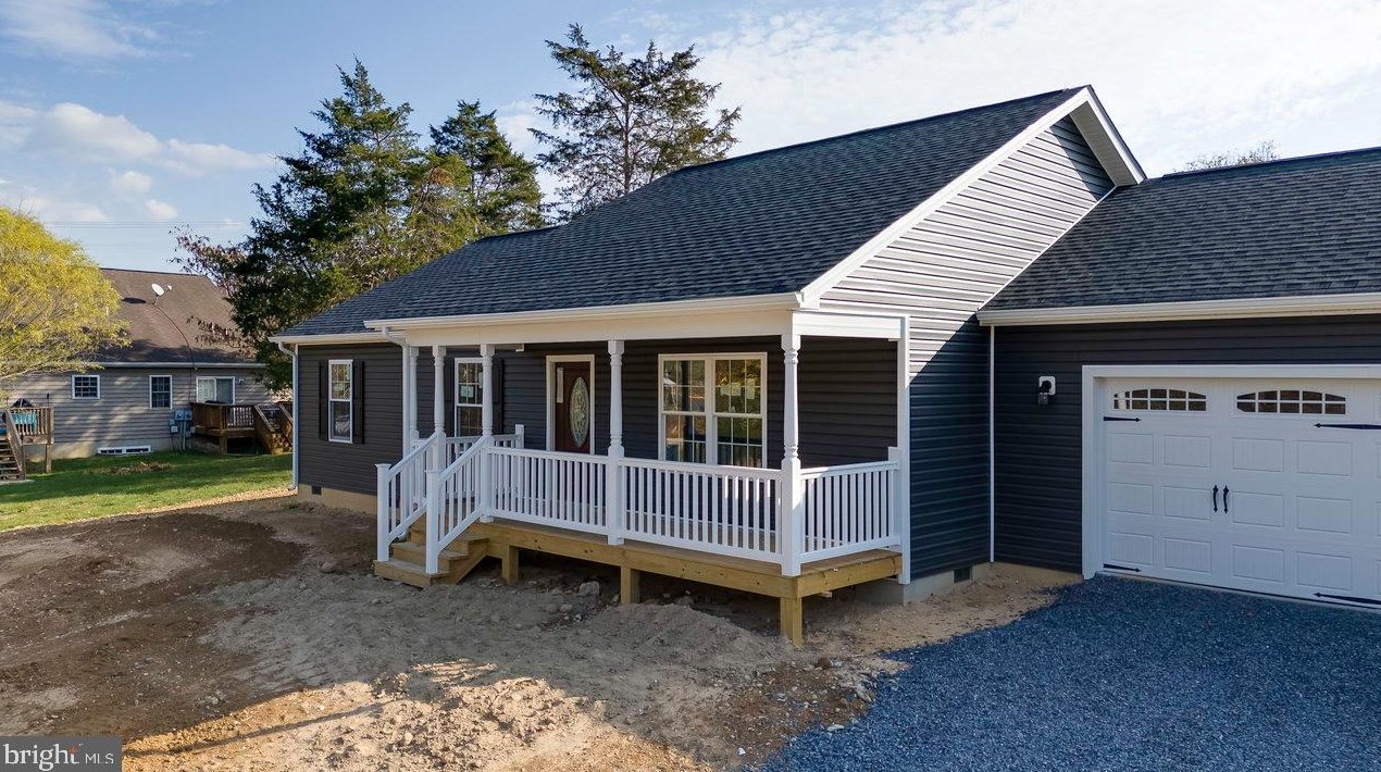 234 E Hughes St, Woodstock, VA 22664