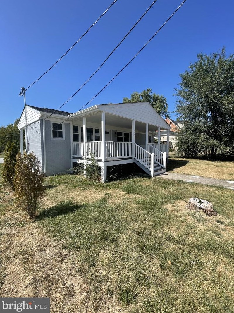 243 Stonewall St, Strasburg, VA 22657