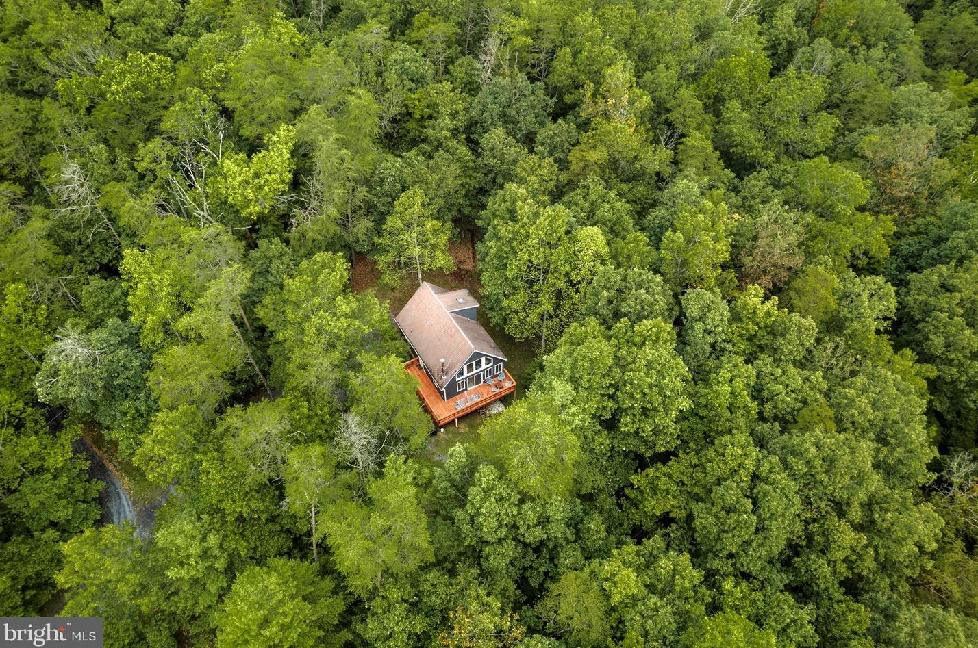 143 Bluebird Ct, Basye, VA 22810-2055