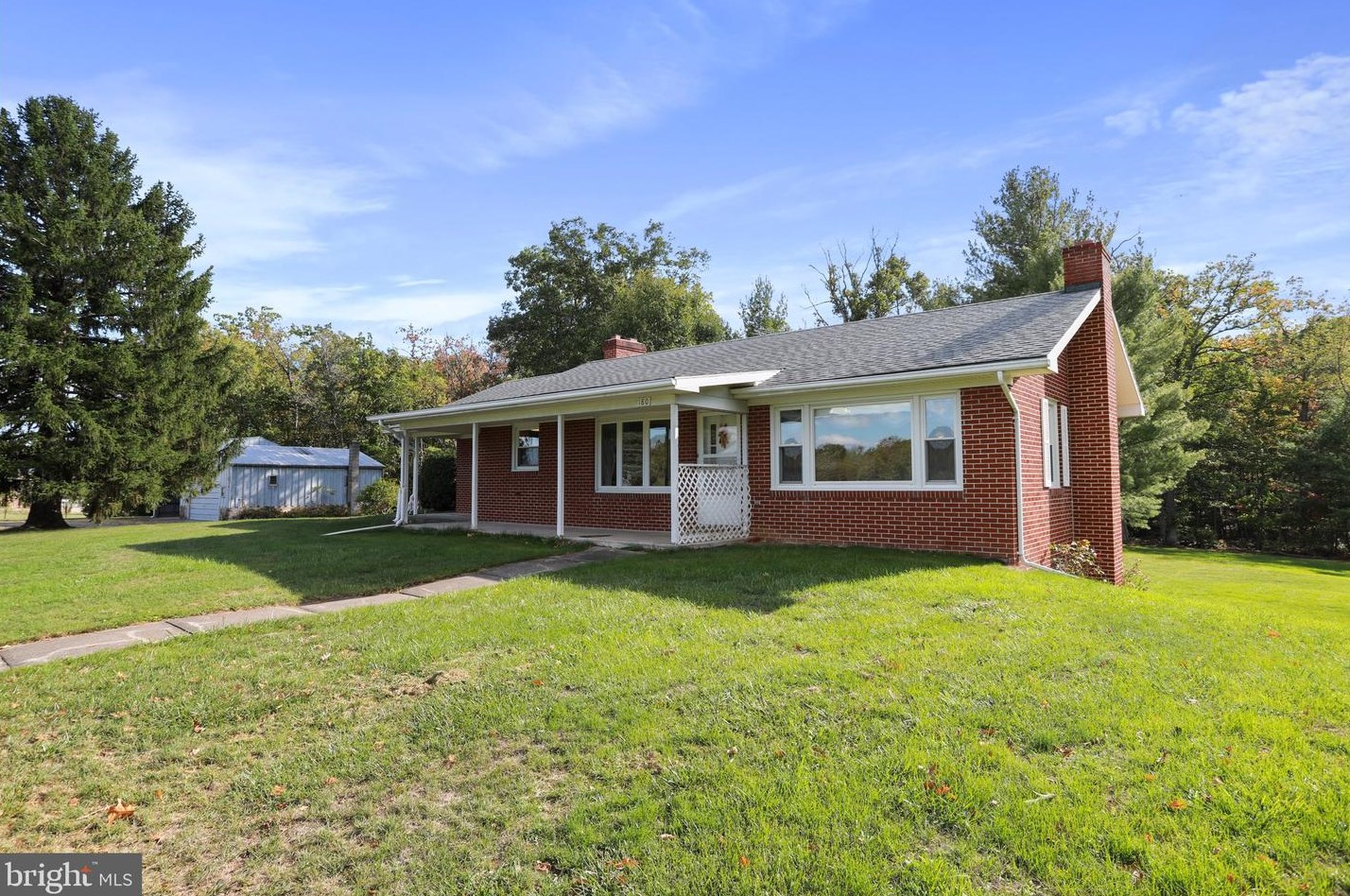 180 Helen Ln, Woodstock, VA 22664