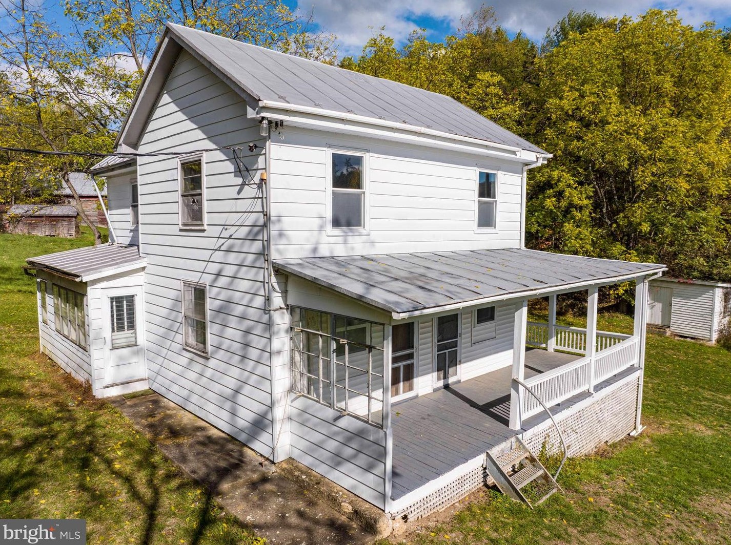 3662 Jerome Rd, Edinburg, VA 22824
