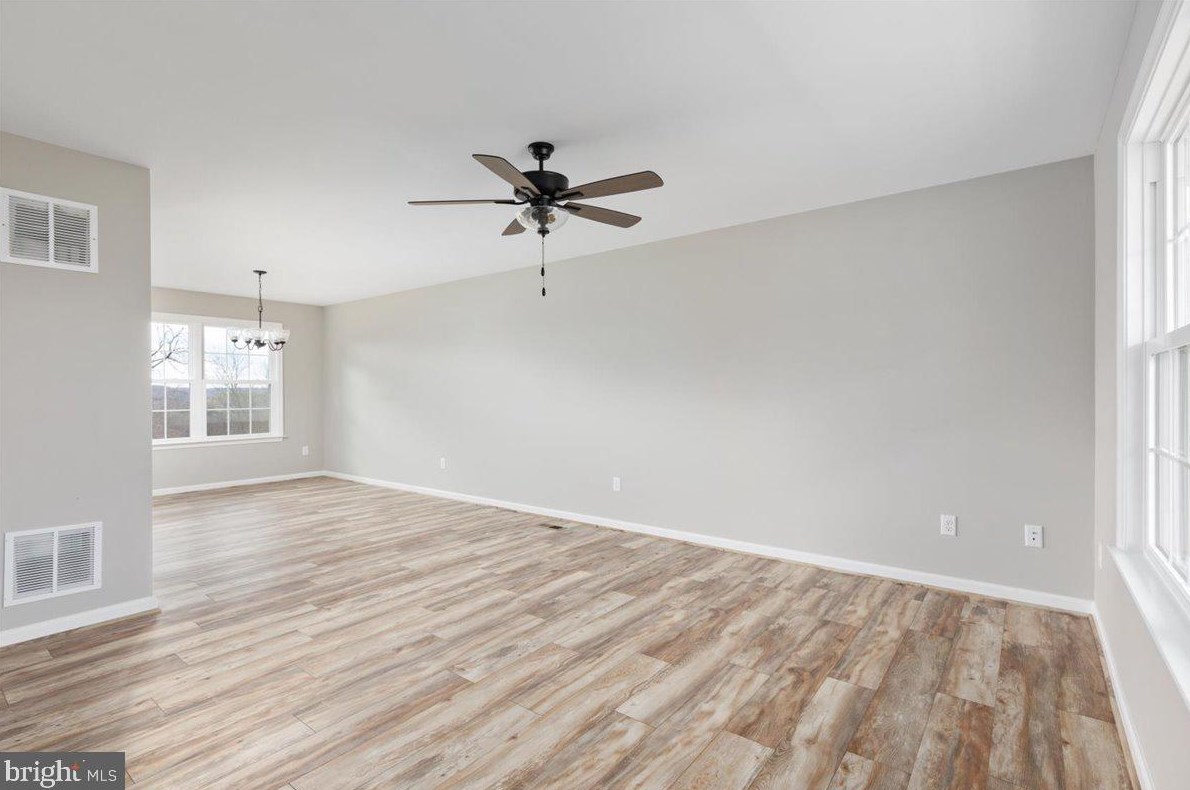 274 S Loudoun, Strasburg, VA 22657