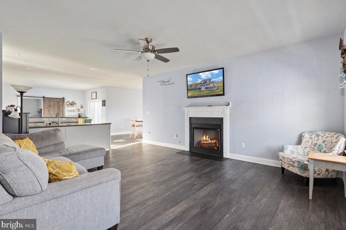343 Savannah Dr, Strasburg, VA 22657