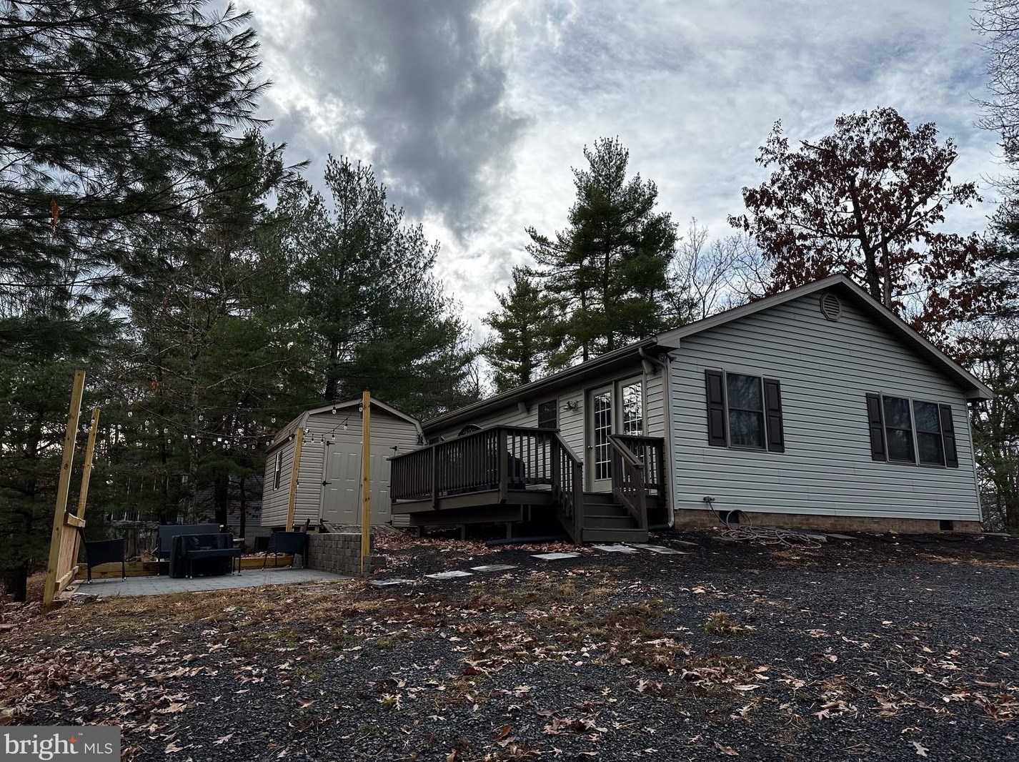 16 Locust Ln, Mount Jackson, VA 22842
