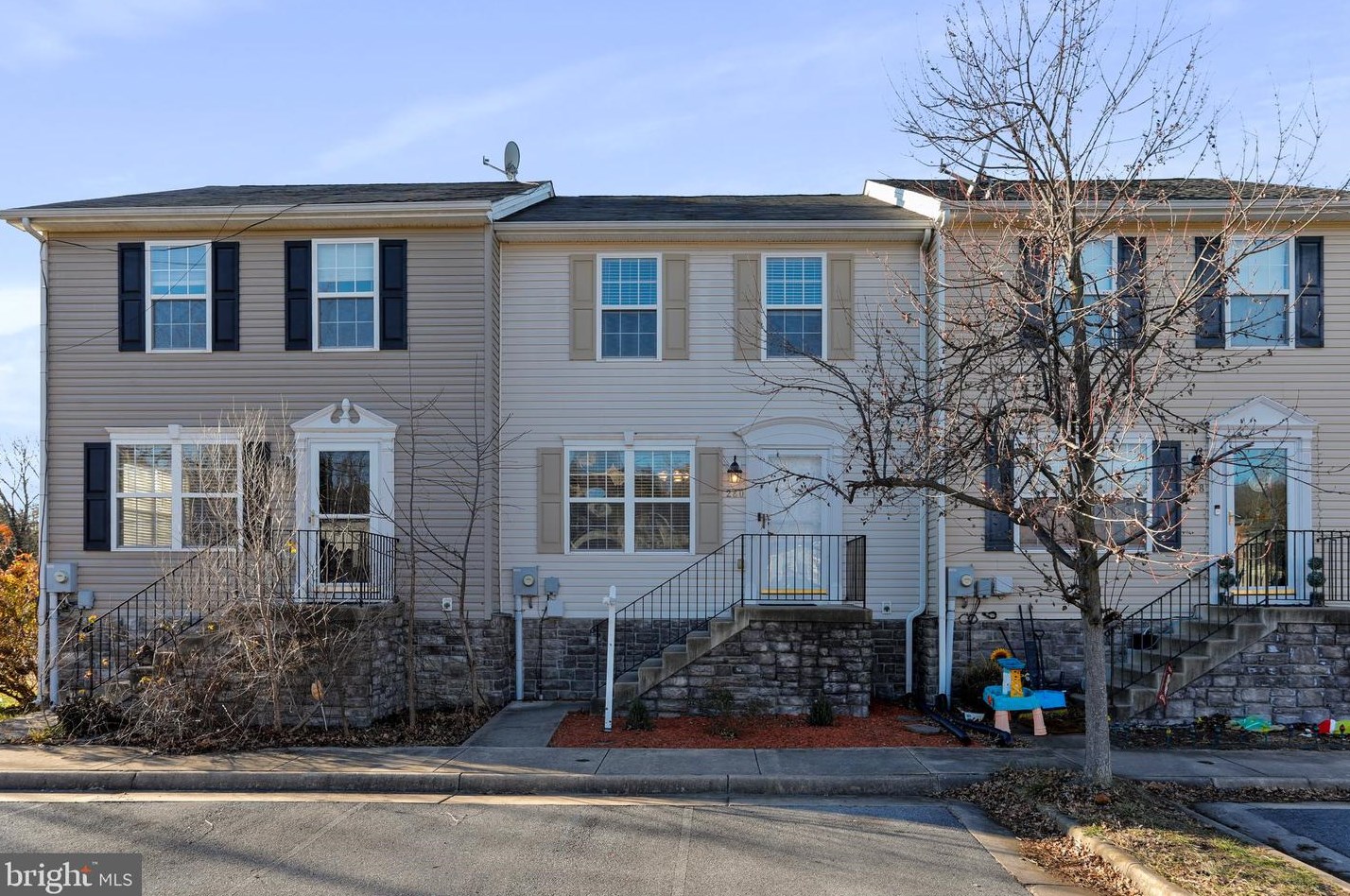 260 S Charles St, Strasburg, VA 22657