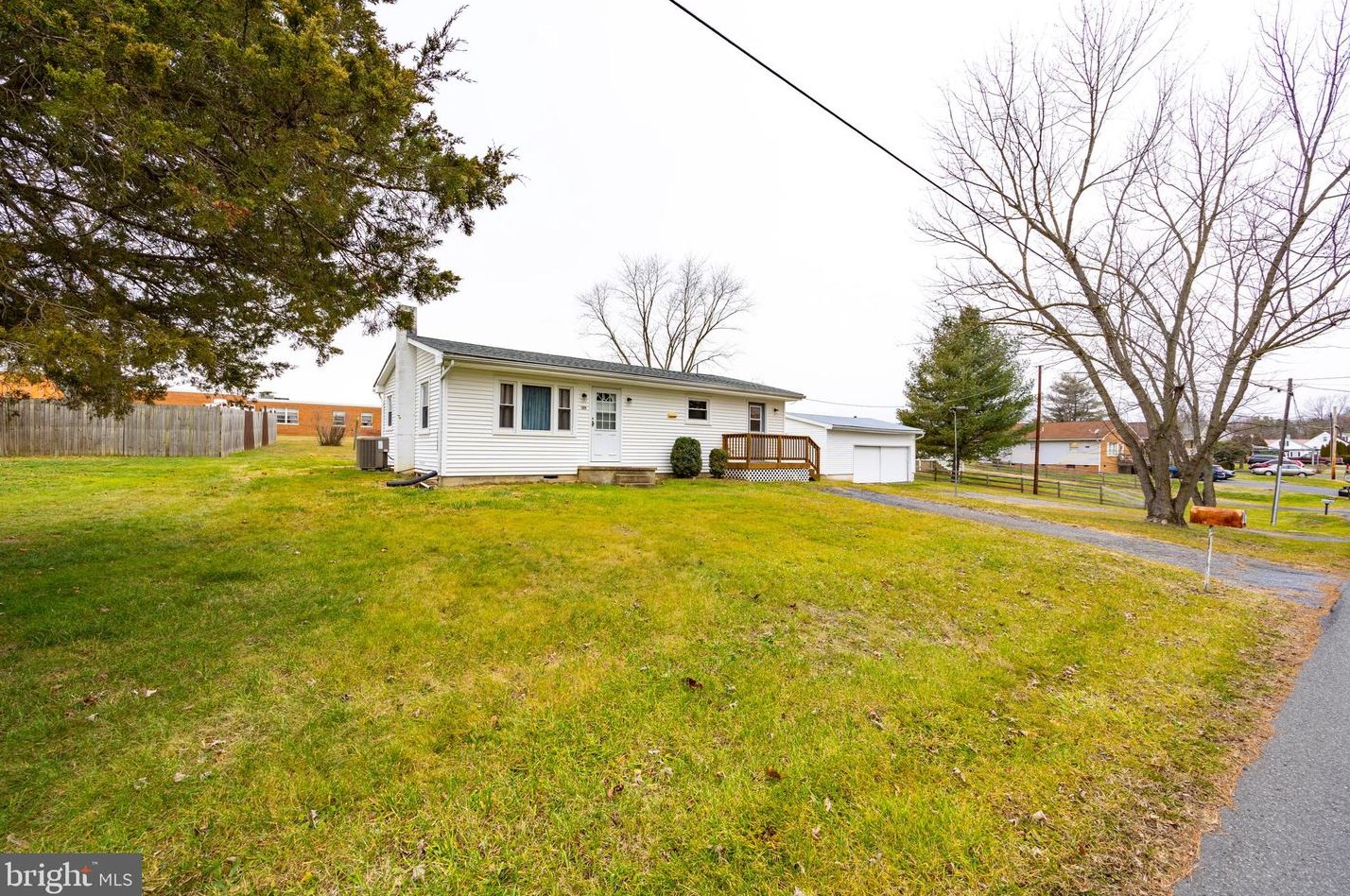 139 Shenandoah St, Mount Jackson, VA 22842-9723