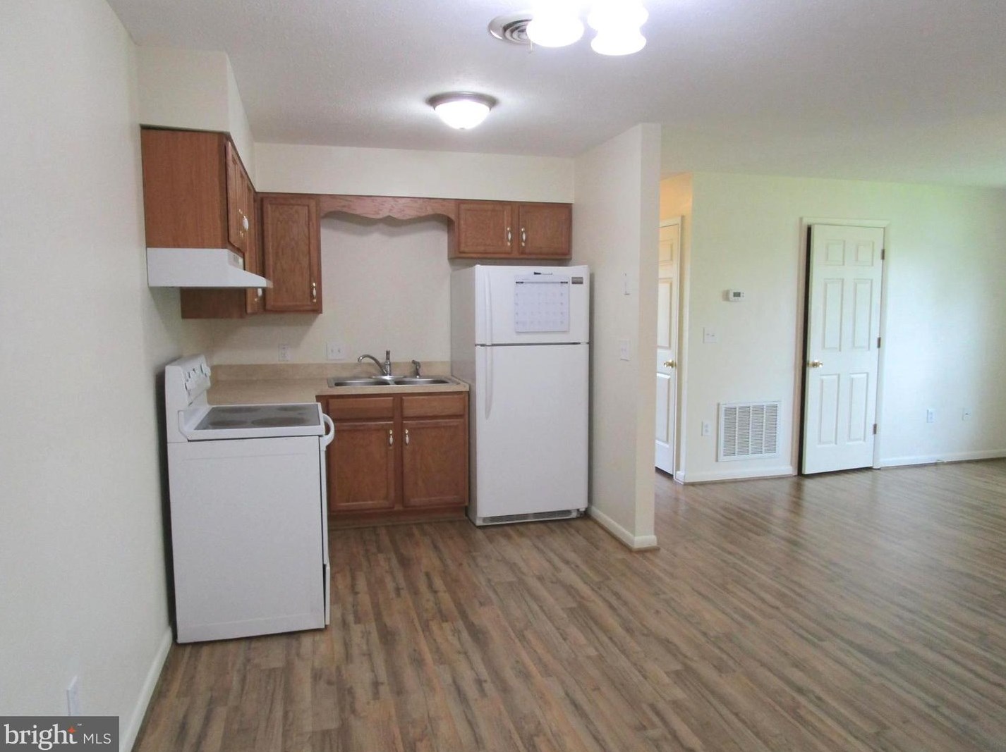 136 N Place Ln #9, Strasburg, VA 22657