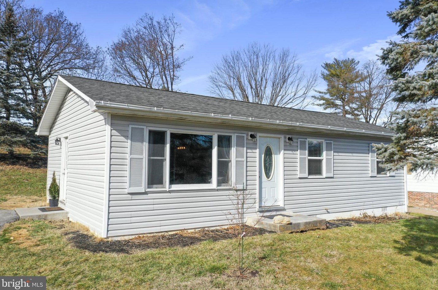 714 Spring Pkwy, Woodstock, VA 22664