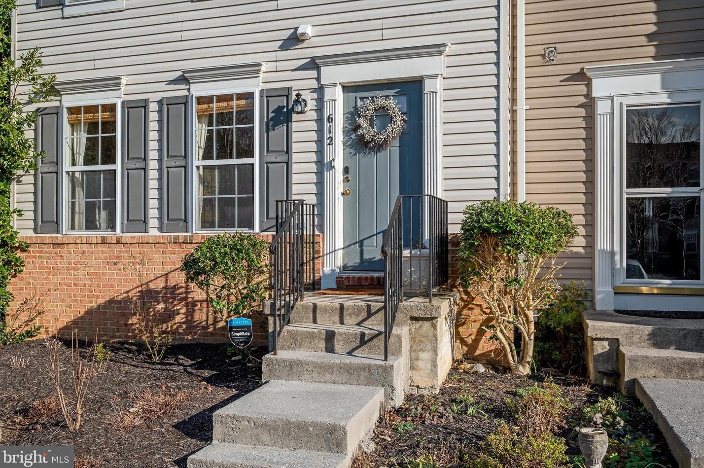 612 Frontier Fort Ln, Strasburg, VA 22657