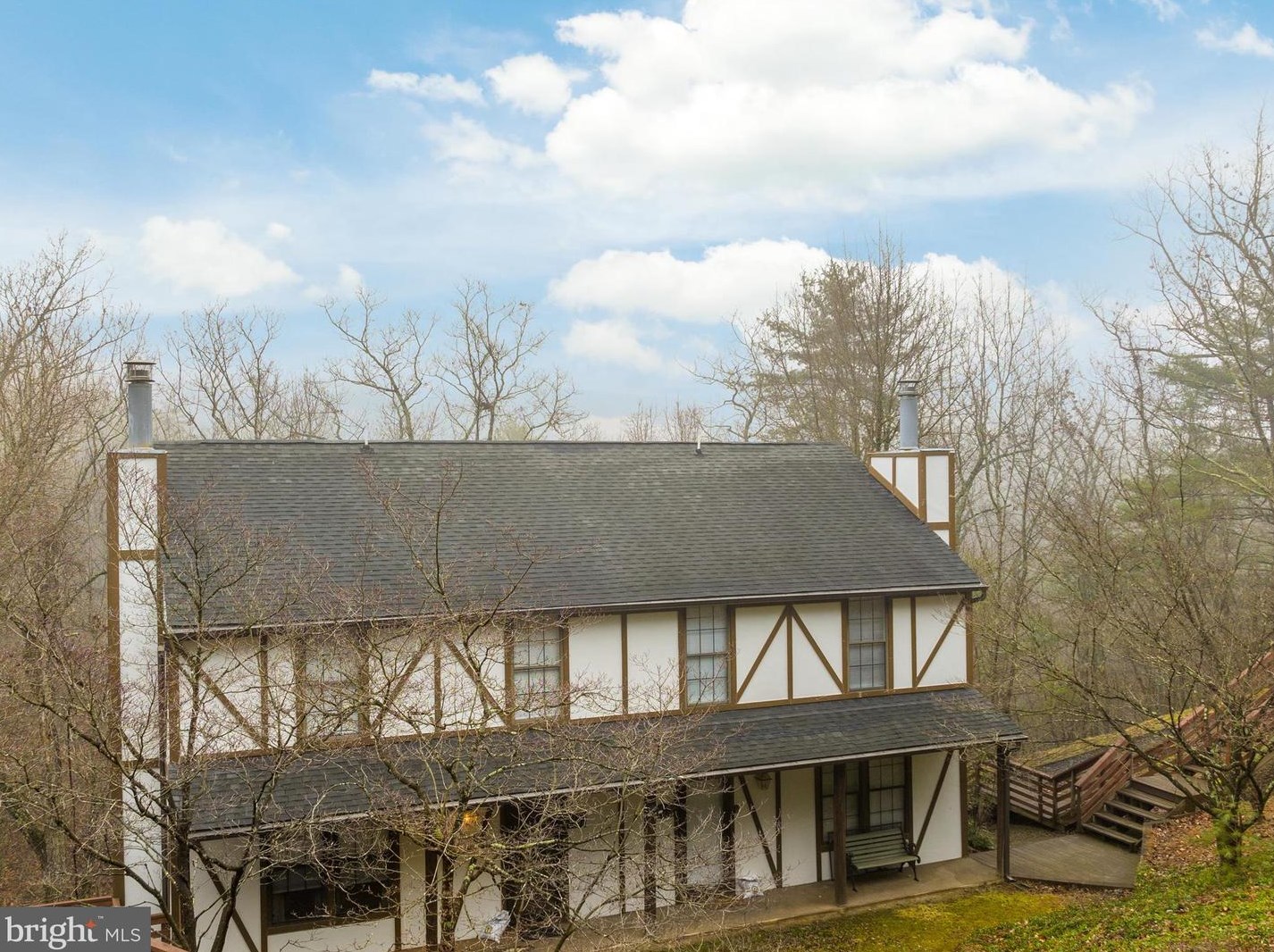 437 King, Basye, VA 22810