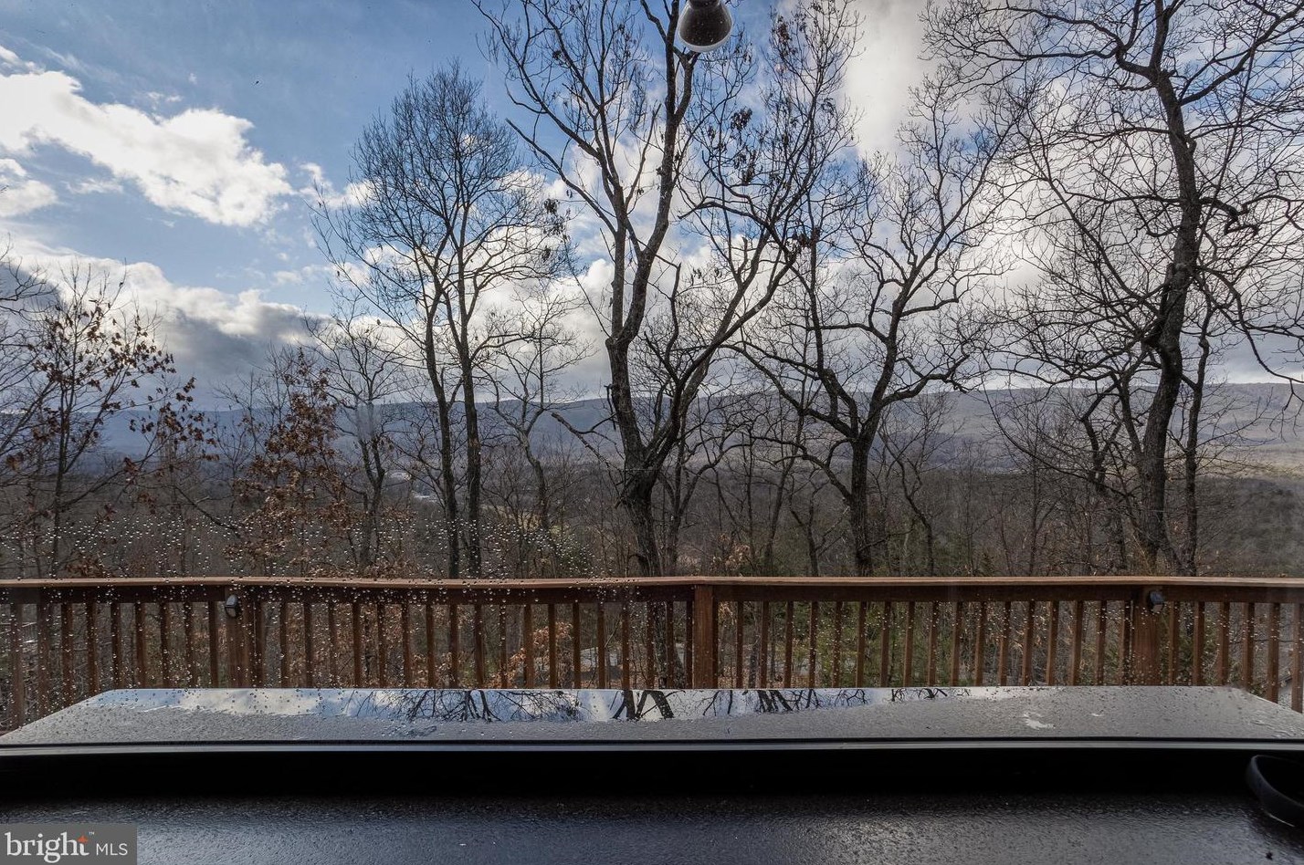 1186 Fairway Dr, Basye, VA 22810