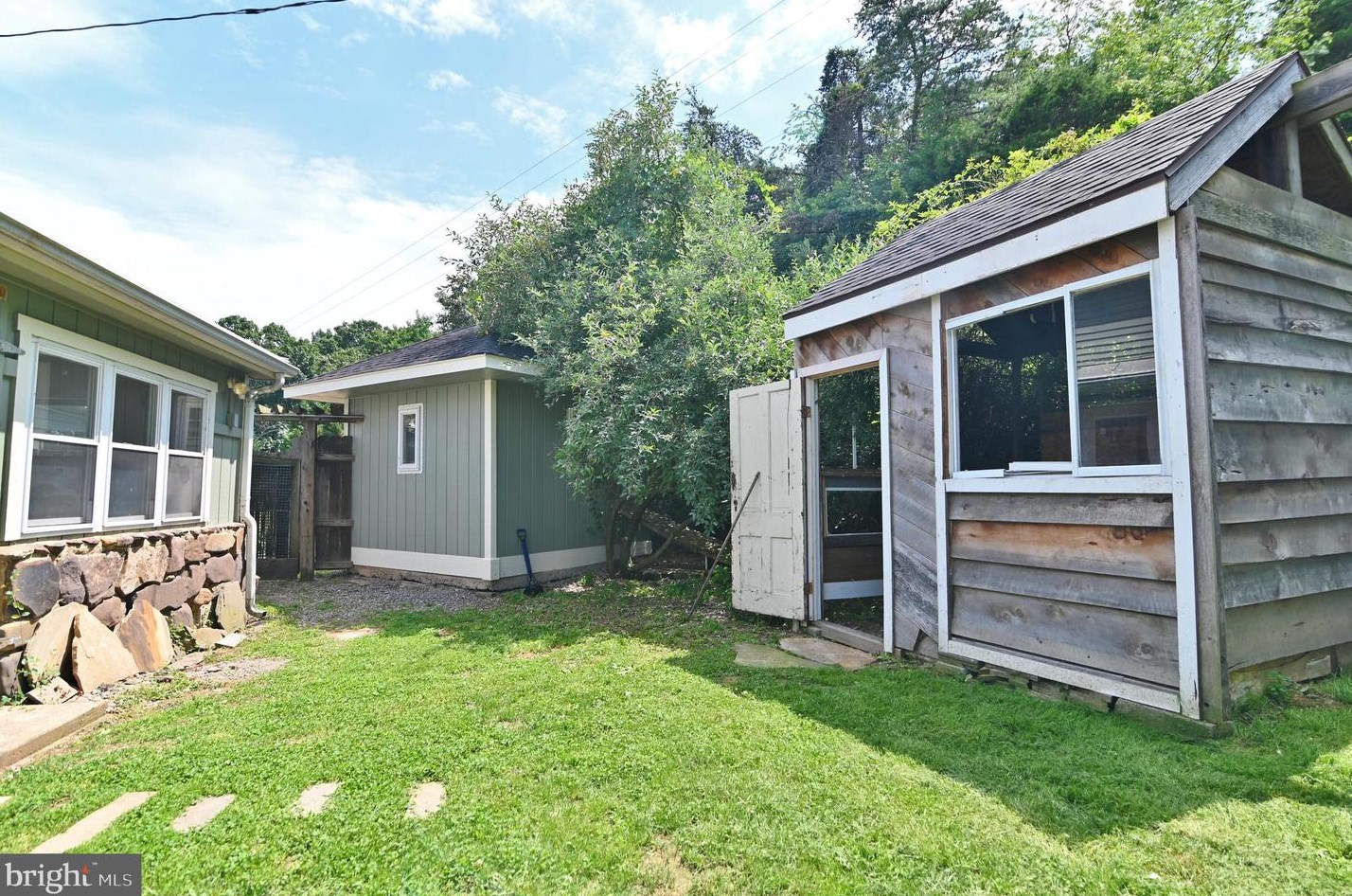 3110 Orkney Grade, Mount Jackson VA  22842-3320 exterior