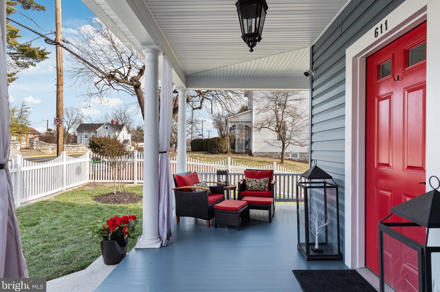 611 S Main St, Woodstock, VA 22664