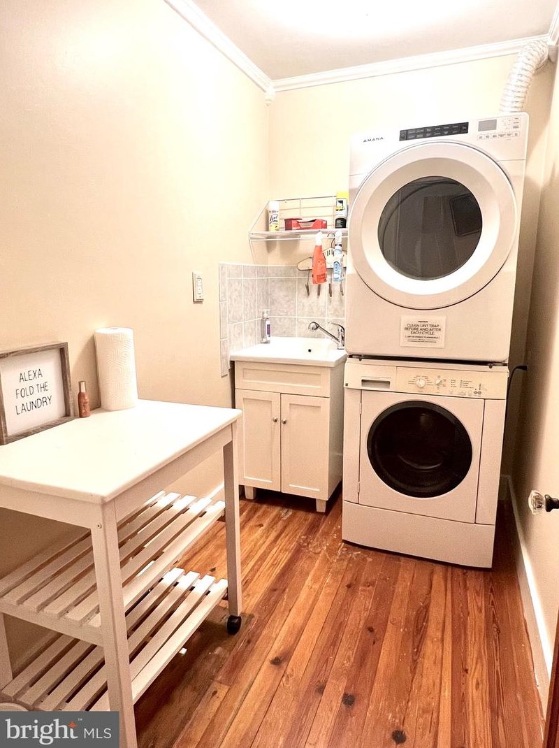 102 High St, Edinburg VA  22824-3084 exterior