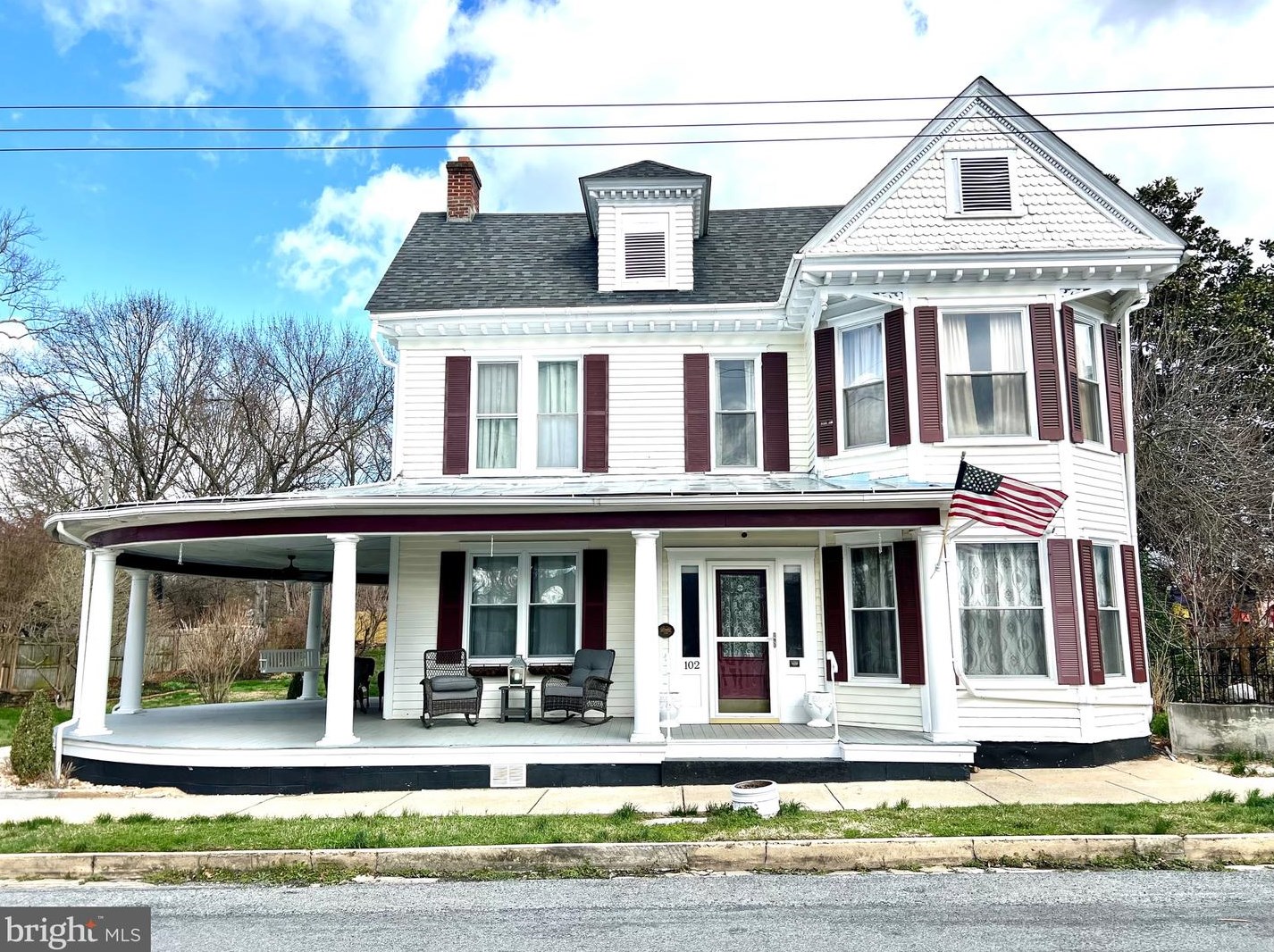 102 High St, Edinburg VA  22824-3084 exterior