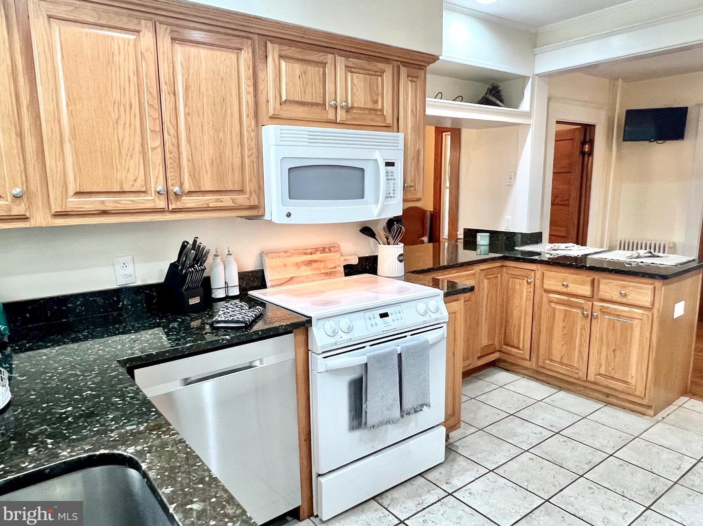 102 High St, Edinburg VA  22824-3084 exterior