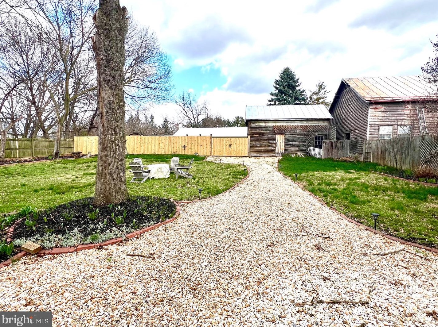 102 High St, Edinburg VA  22824-3084 exterior