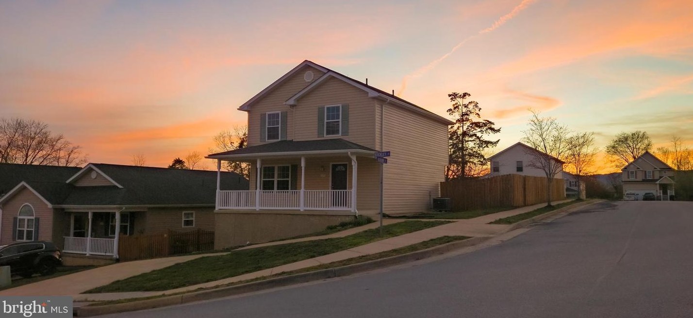 339 Stickley St, Strasburg, VA 22657-6309