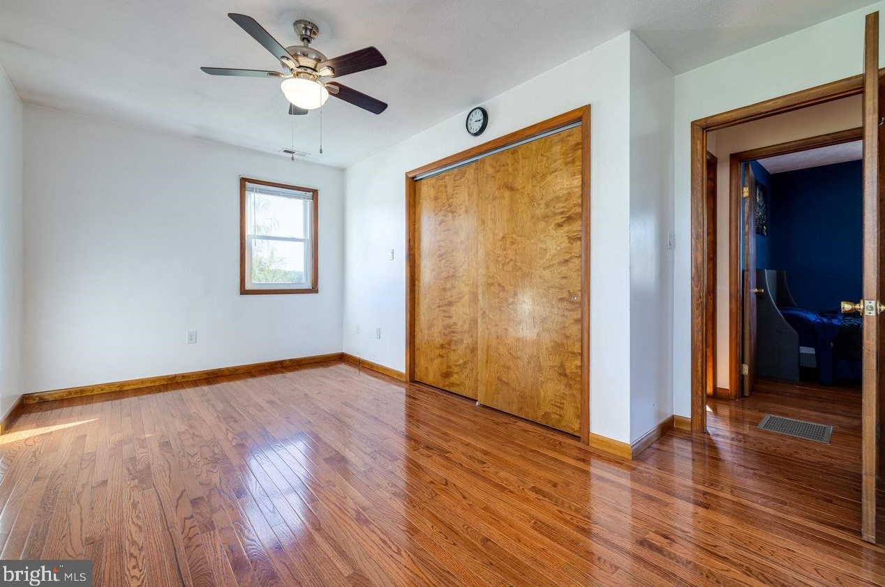243 Massanutten Dr, Edinburg VA  22824-3022 exterior