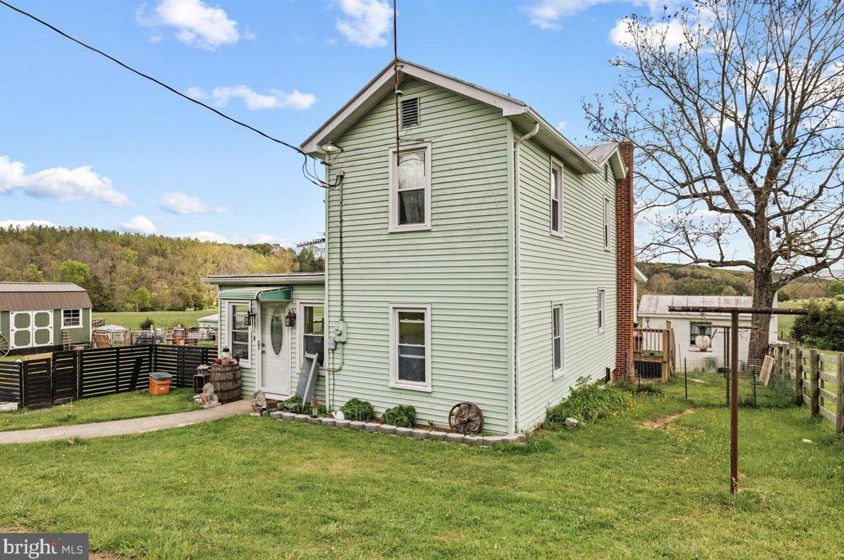 10932 Senedo Rd, Mount Jackson, VA 22842-2317