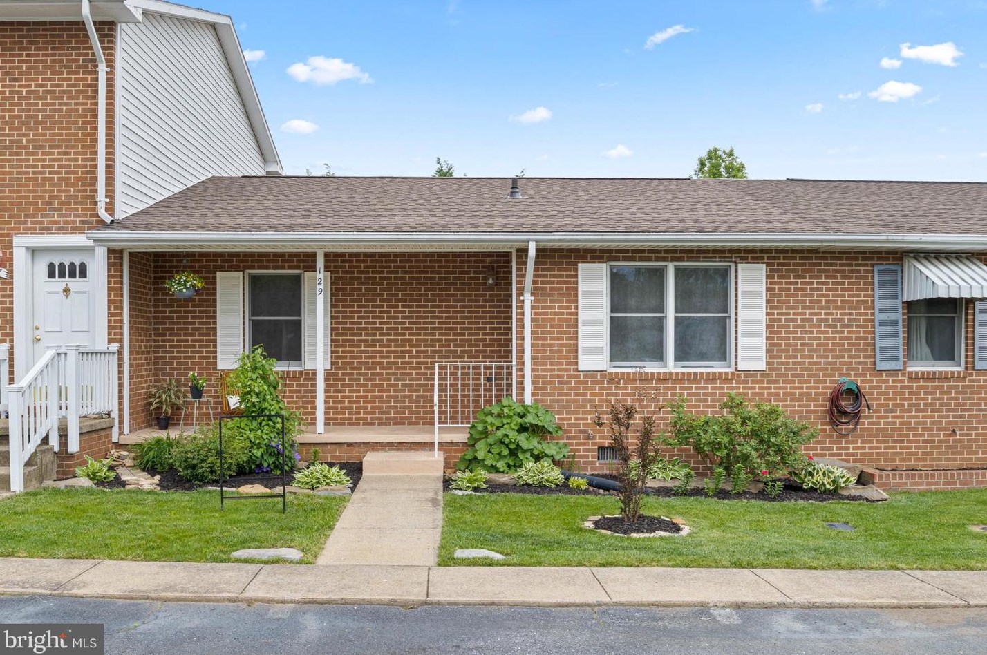 129 Century Village, New Market, VA 22844