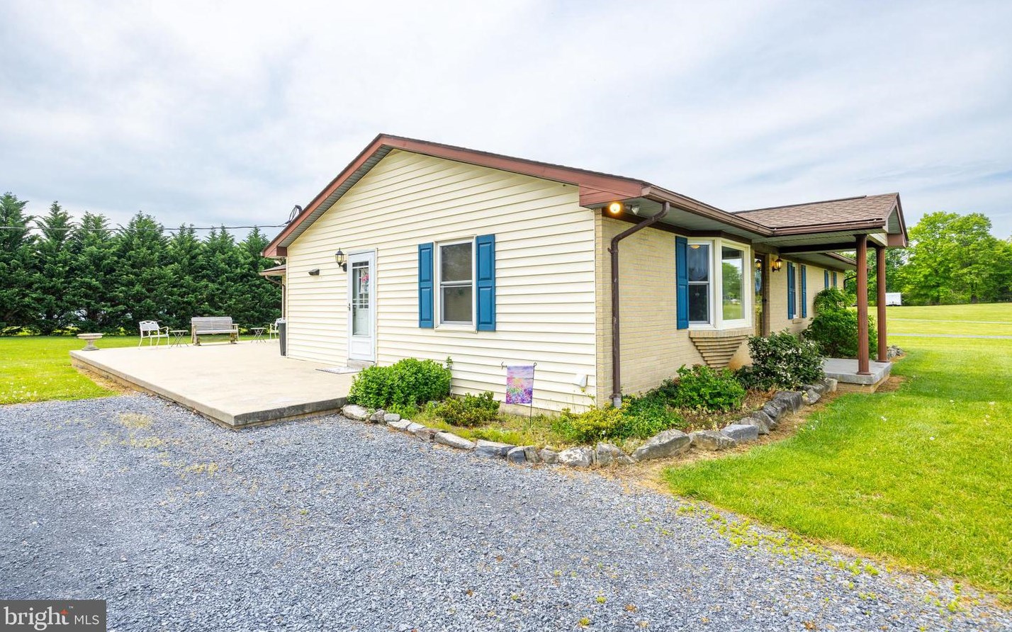 67 Cozy Acres Ln, Strasburg, VA 22657