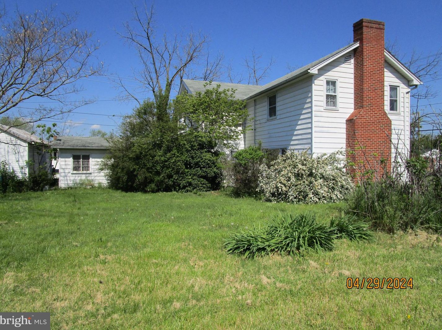 914 E King St, Strasburg, VA 22657
