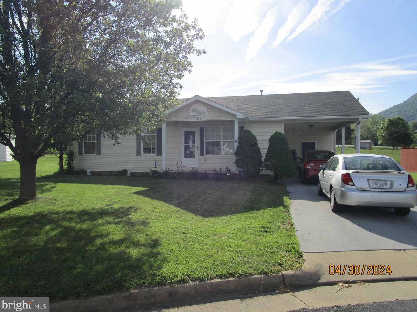 991 Dutchess Cir, Strasburg, VA 22657