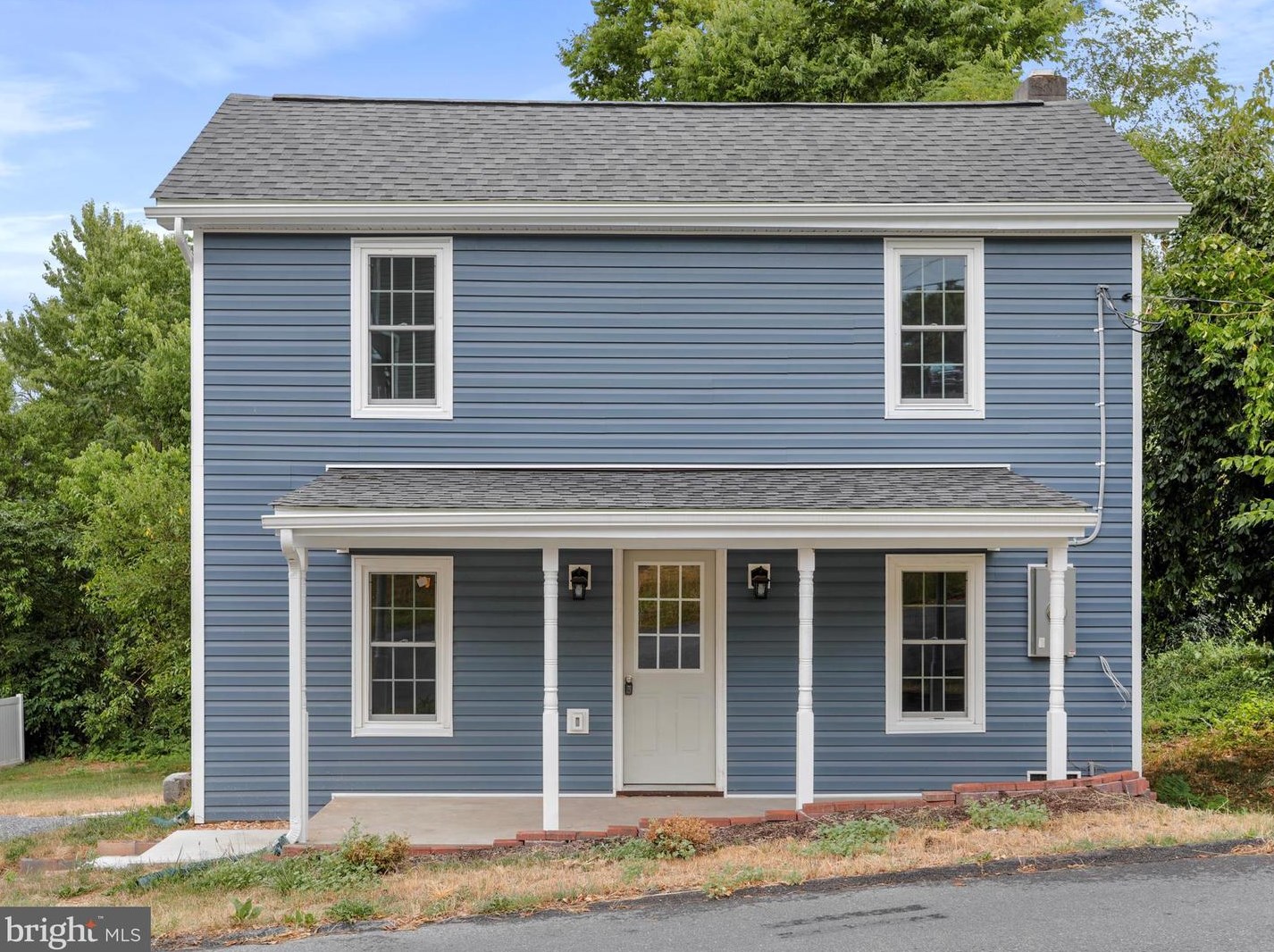 156 E North St, Strasburg, VA 22657