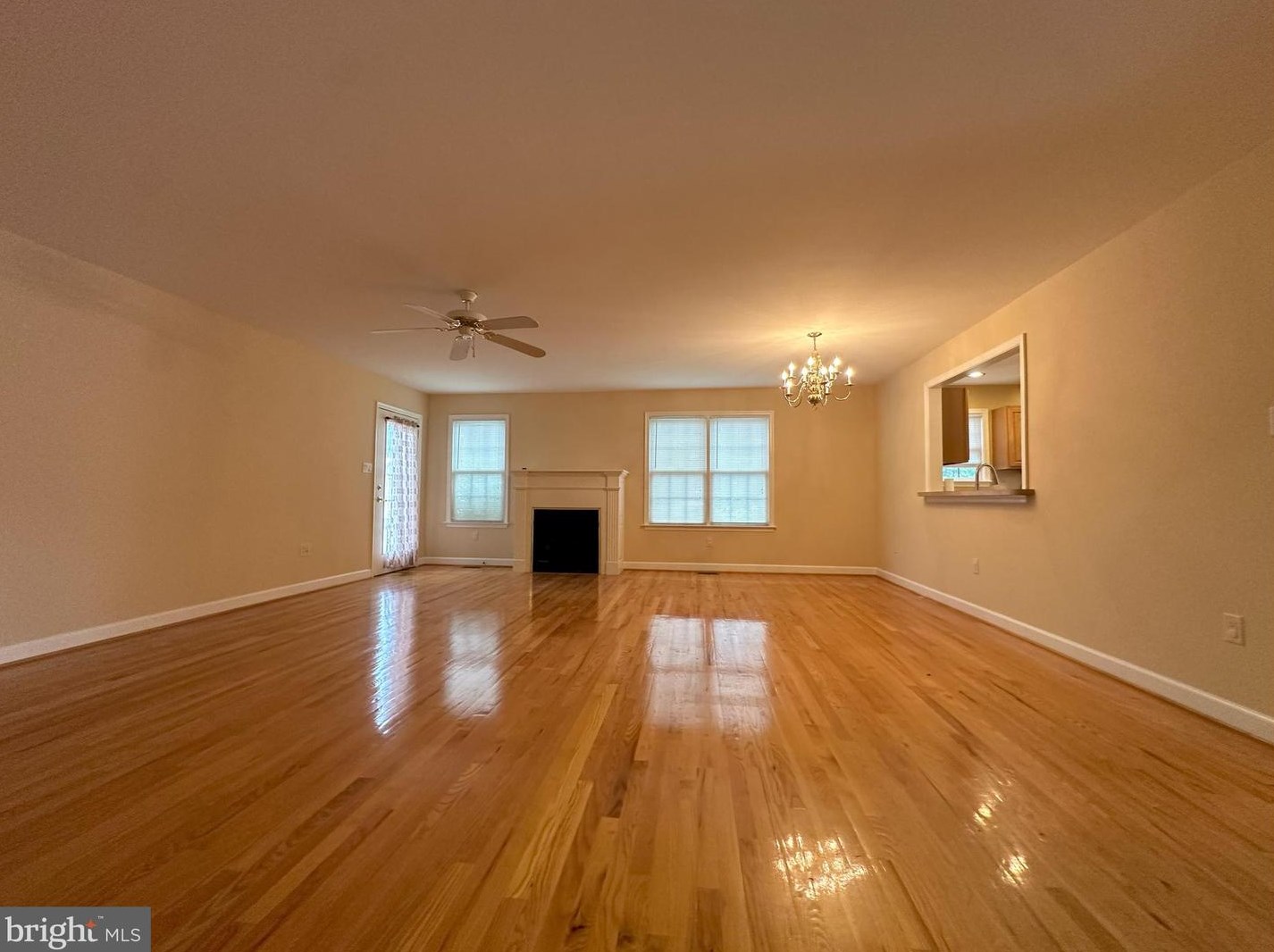 155 Daniel Ct, Strasburg, VA 22657