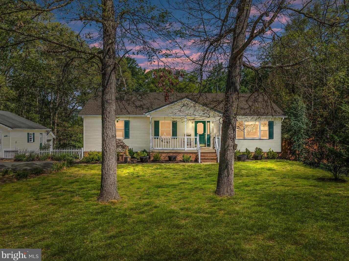 327 Blue Bell Ln, Strasburg, VA 22657