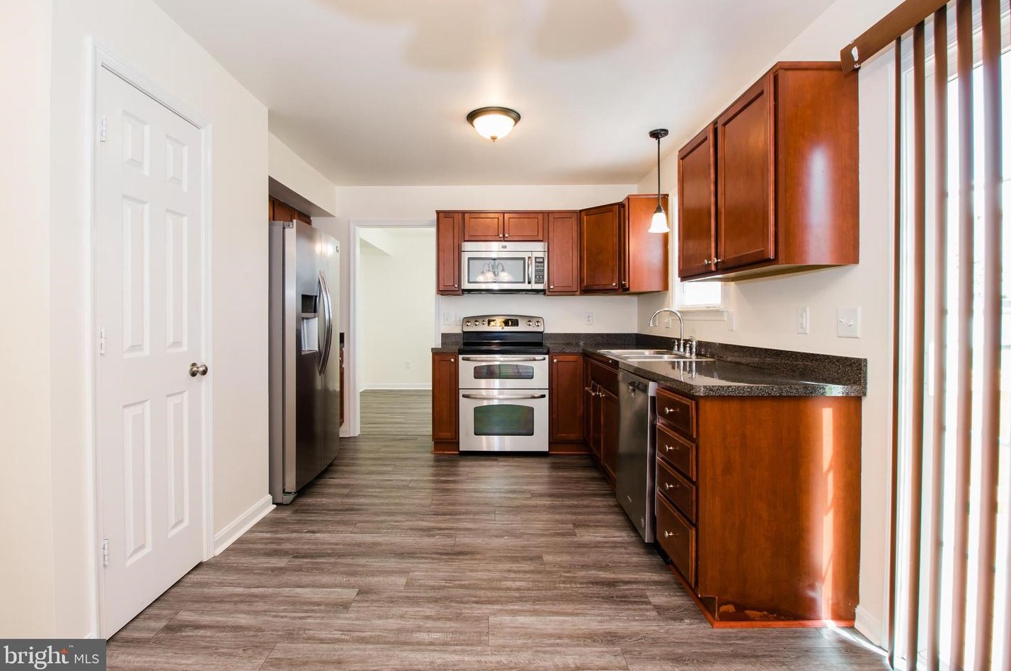 447 E Queen St, Strasburg, VA 22657