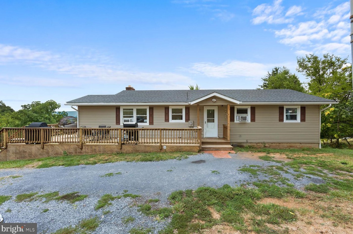 407 Sherman Rd, Woodstock, VA 22664