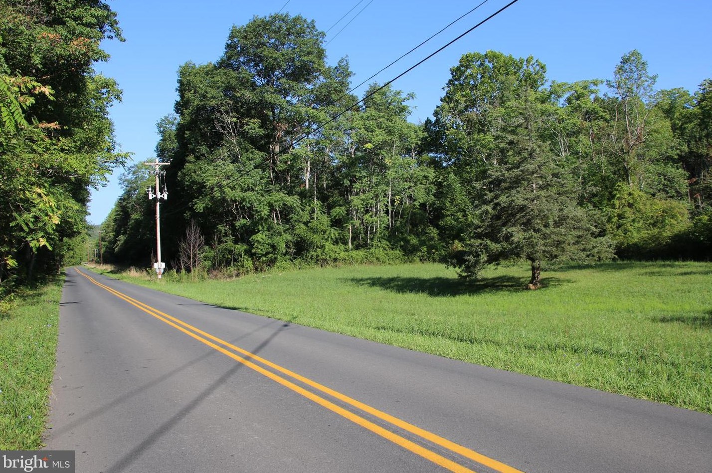888 Wolf Gap Rd, Edinburg, VA 22824