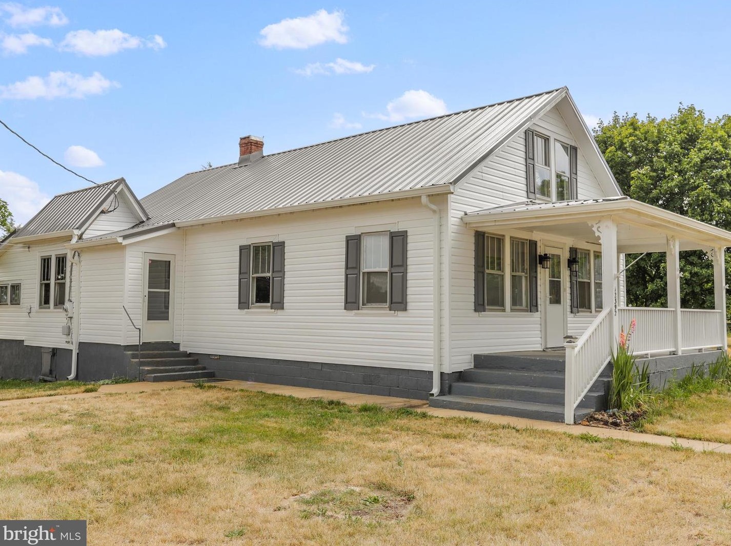 12392 Back Rd, Toms Brook, VA 22660