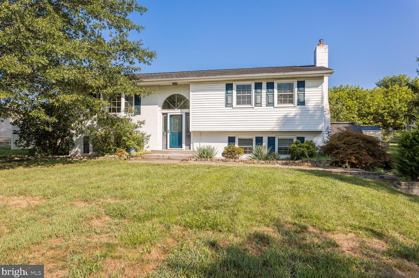 2041 Readus Rd, Edinburg, VA 22824