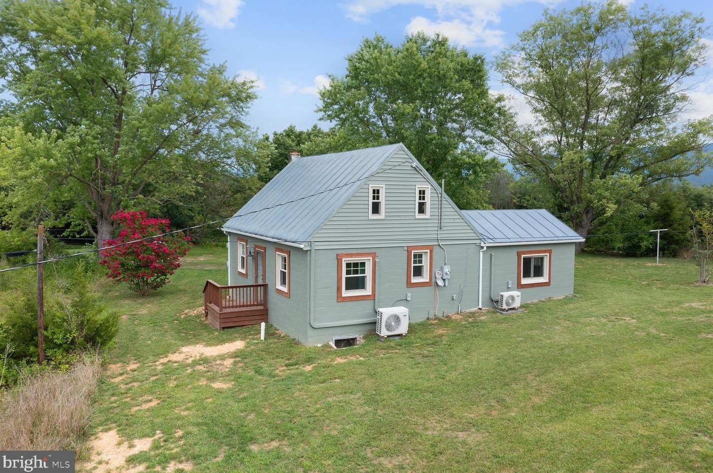 8735 Smith Creek Rd, New Market, VA 22844-3511