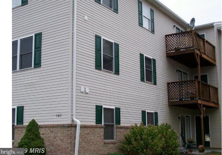 105 Hailey Ln, Strasburg, VA 22657