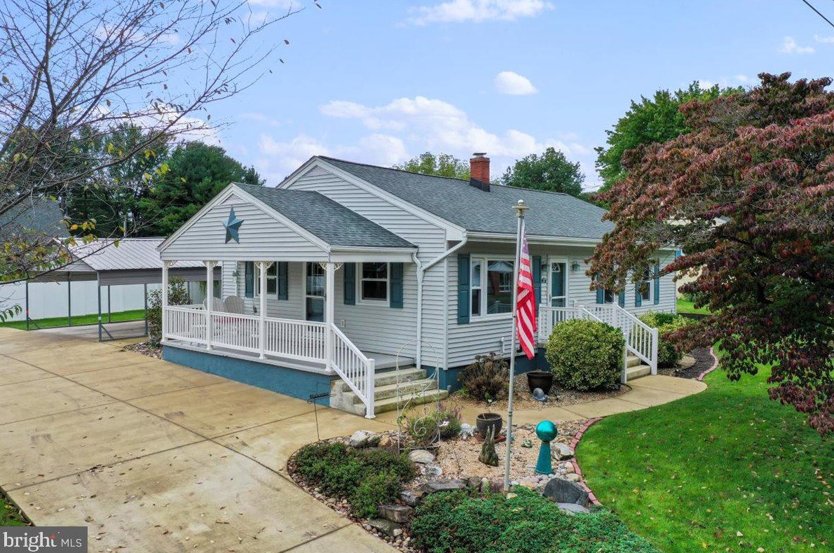 103 S Whissen St, Edinburg, VA 22824