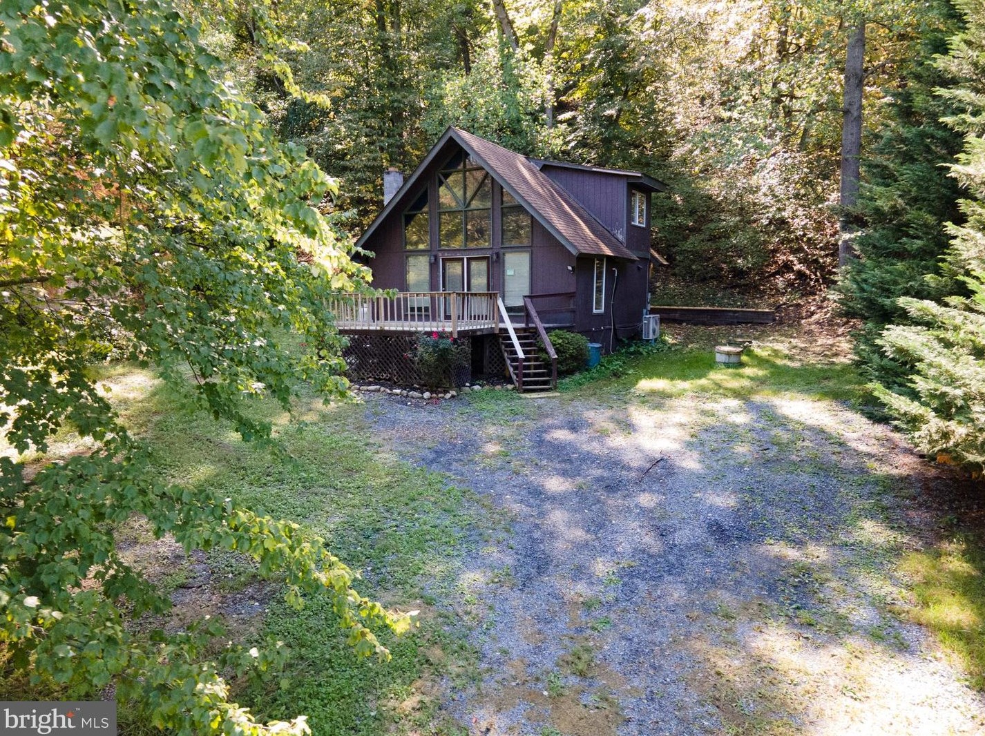 1597 Deer Rapids Rd, Strasburg, VA 22657