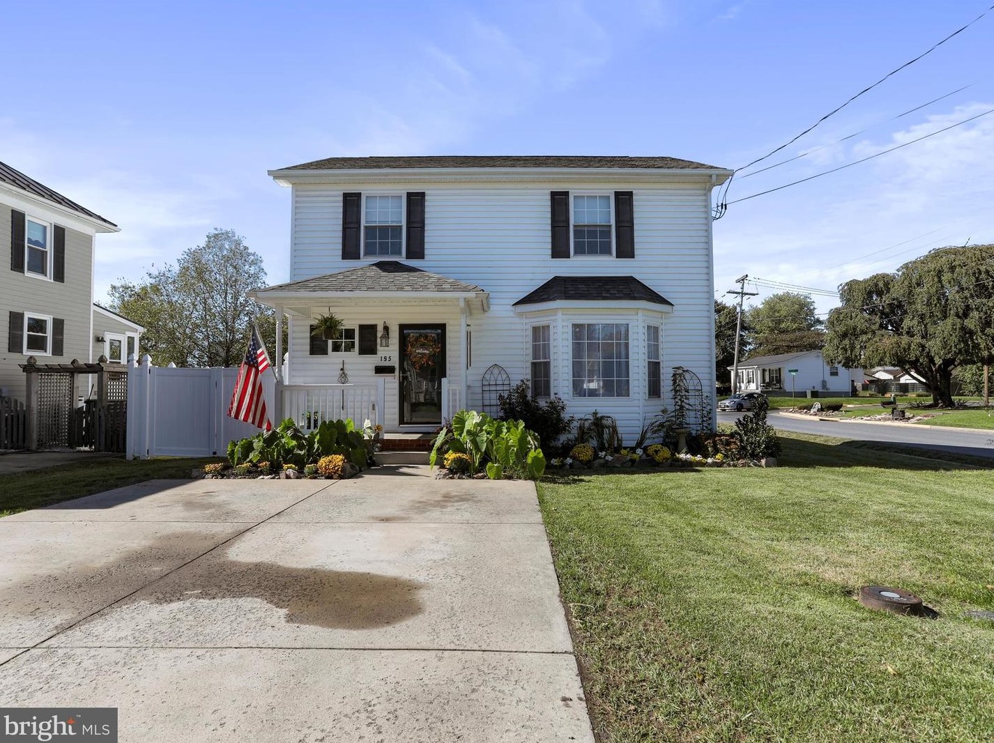 195 N Funk St, Strasburg, VA 22657
