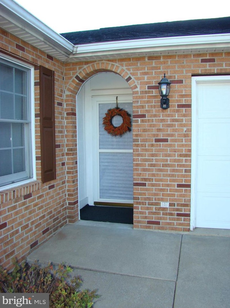 194 Tyler Cir #b-1, Strasburg, VA 22657