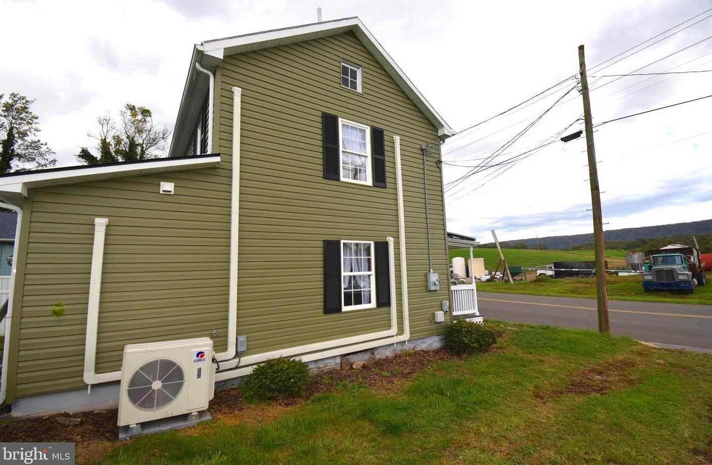 143 N Water St, Woodstock, VA 22664