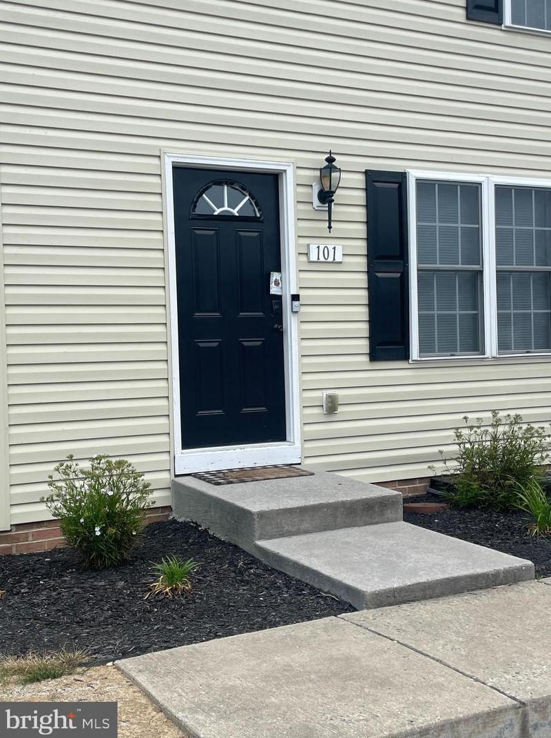 101 Kadies Ln, Edinburg, VA 22824