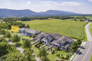 250 Parkside Ct, Woodstock, VA 22664 - Photo 2