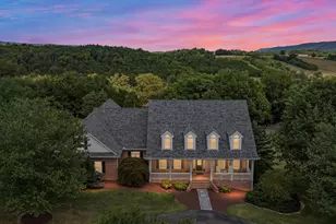 256 Cliffside Dr, Edinburg, VA 22824 - Photo 4