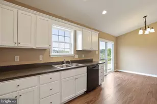 43 Lilleigh Ct, Maurertown, VA 22644 - Photo 10