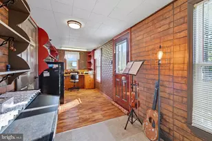 758 Honeysuckle Ave, Woodstock, VA 22664 - Photo 32