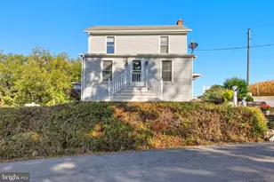 758 Honeysuckle Ave, Woodstock, VA 22664 - Photo 8