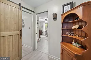 2891 Saumsville Rd, Maurertown, VA 22644 - Photo 14